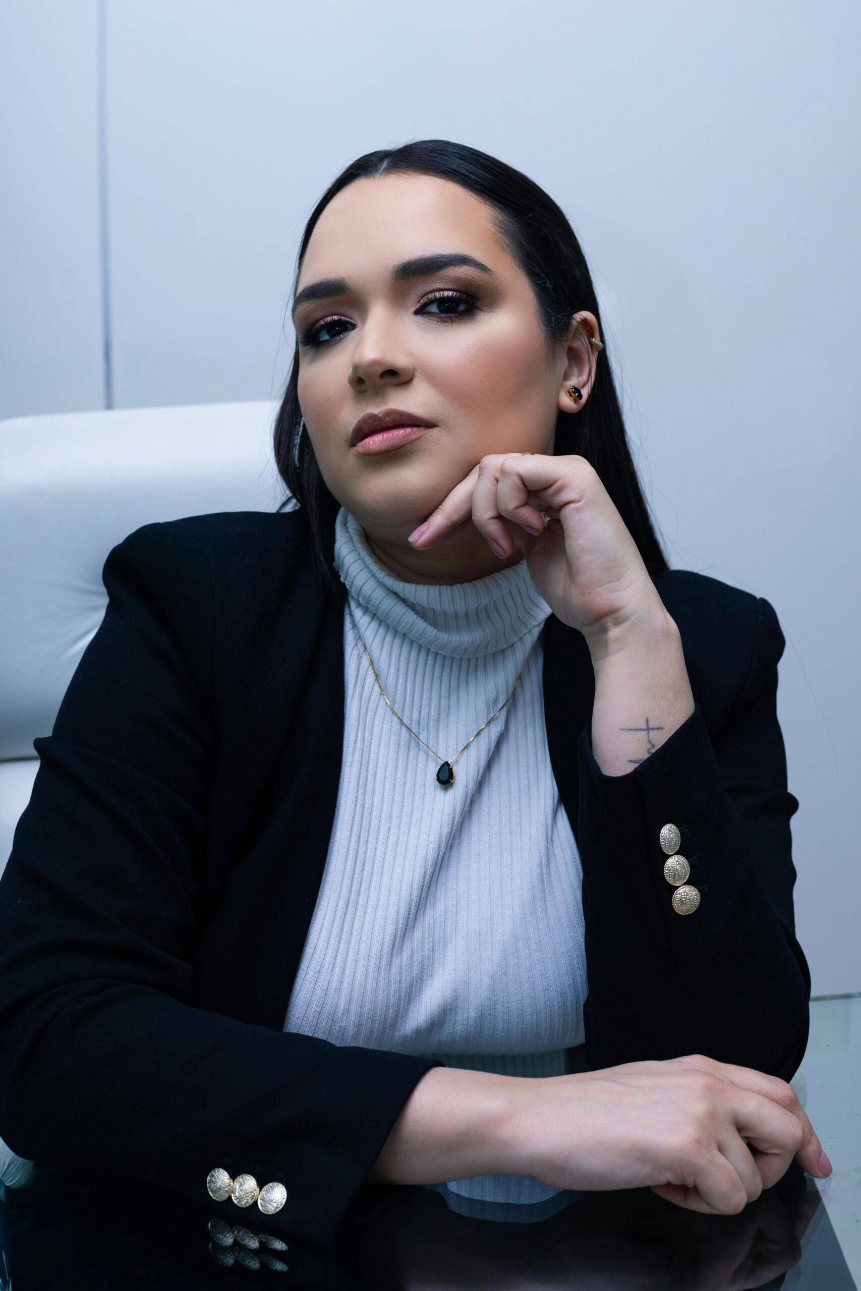 pexels-itslauravillela-27935427